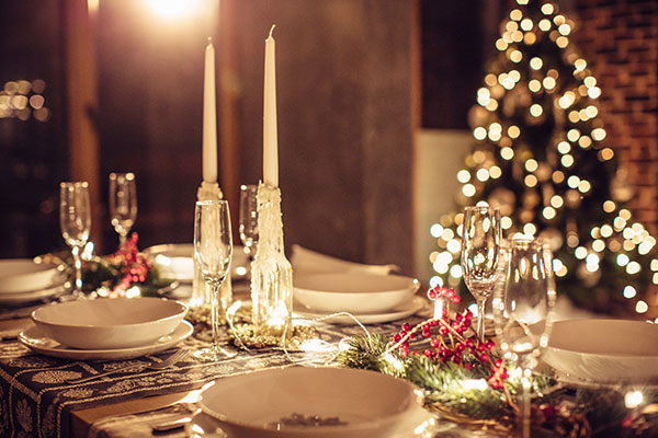 5 Must-Have Party Rentals For Your Christmas Dinner